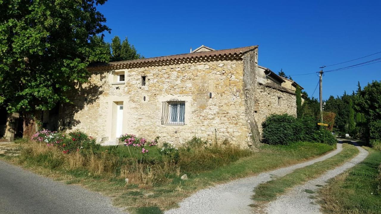 Maison Au Calme En Campagne Climatisee Caderousse Exterior foto